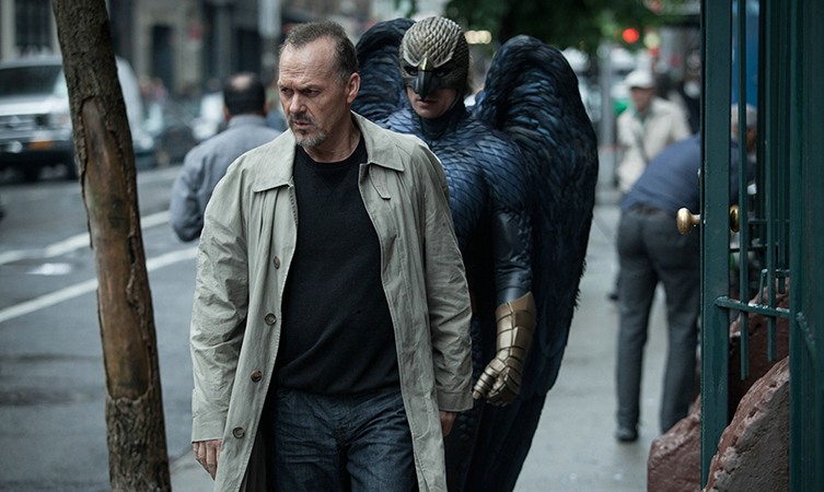 Birdman or (The Unexpected Virtue of Ignorance) de Alejandro González Iñárritu (2014) - Critique par Amarok Magazine