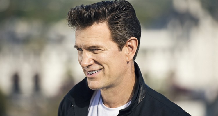 Chris Isaak