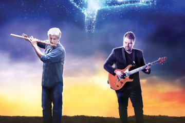 Terry Oldfield & Carlos Garo (2017)