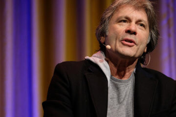 Bruce Dickinson
