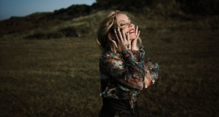 Anneke van Giersbergen